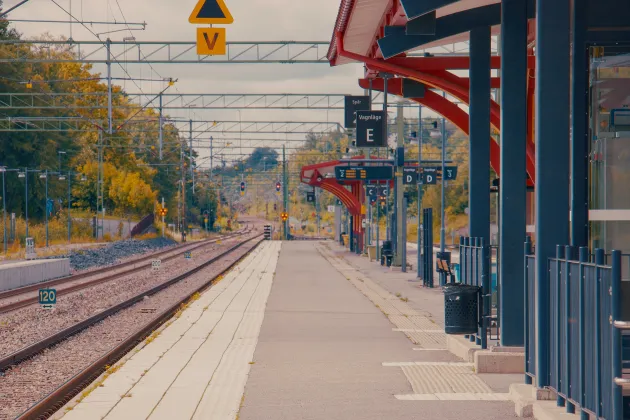 train station. Photo by Sugarman Joe on Unsplash